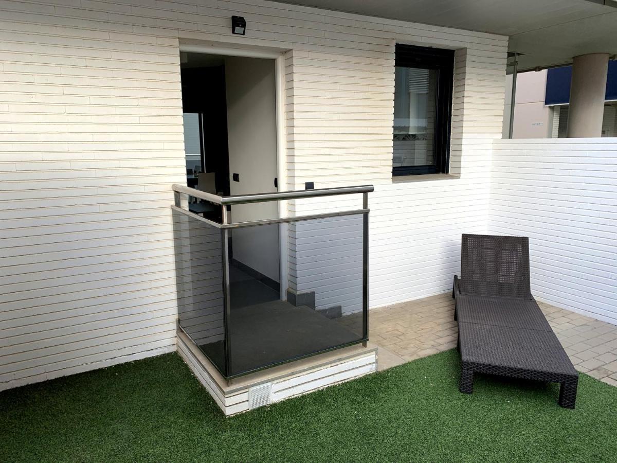 Apartamento Con Jardin En Primera Linea De Playa Con Parking Y Piscina Peñíscola Exterior foto